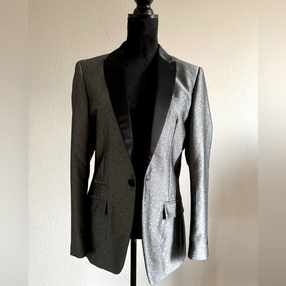 Suslo Couture Shiny Silver and black blazer